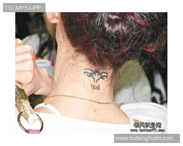 颈部纹身彰显个性魅力的足球明星们的故事与风采